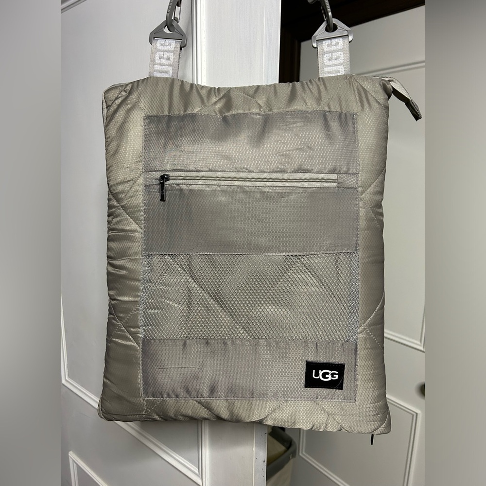 UGG Outdoor Blanket